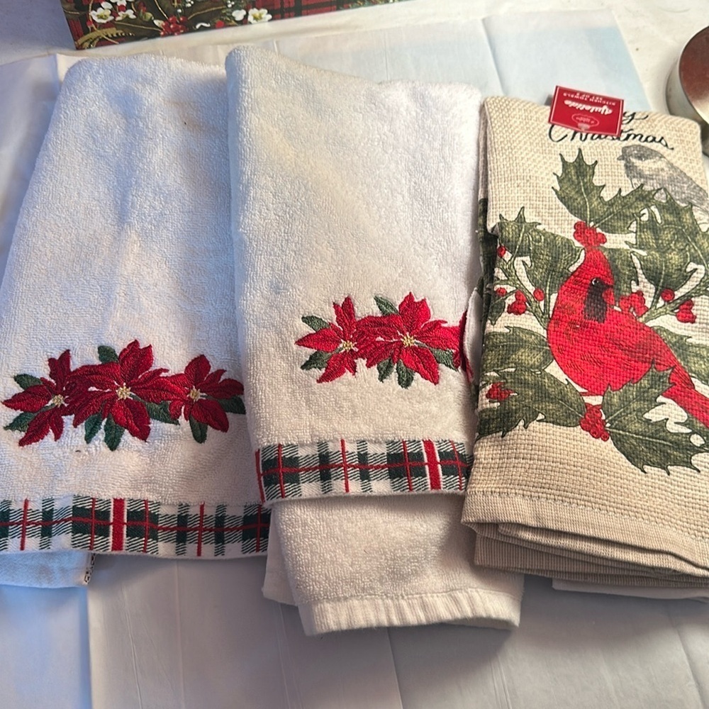 Christmas towels